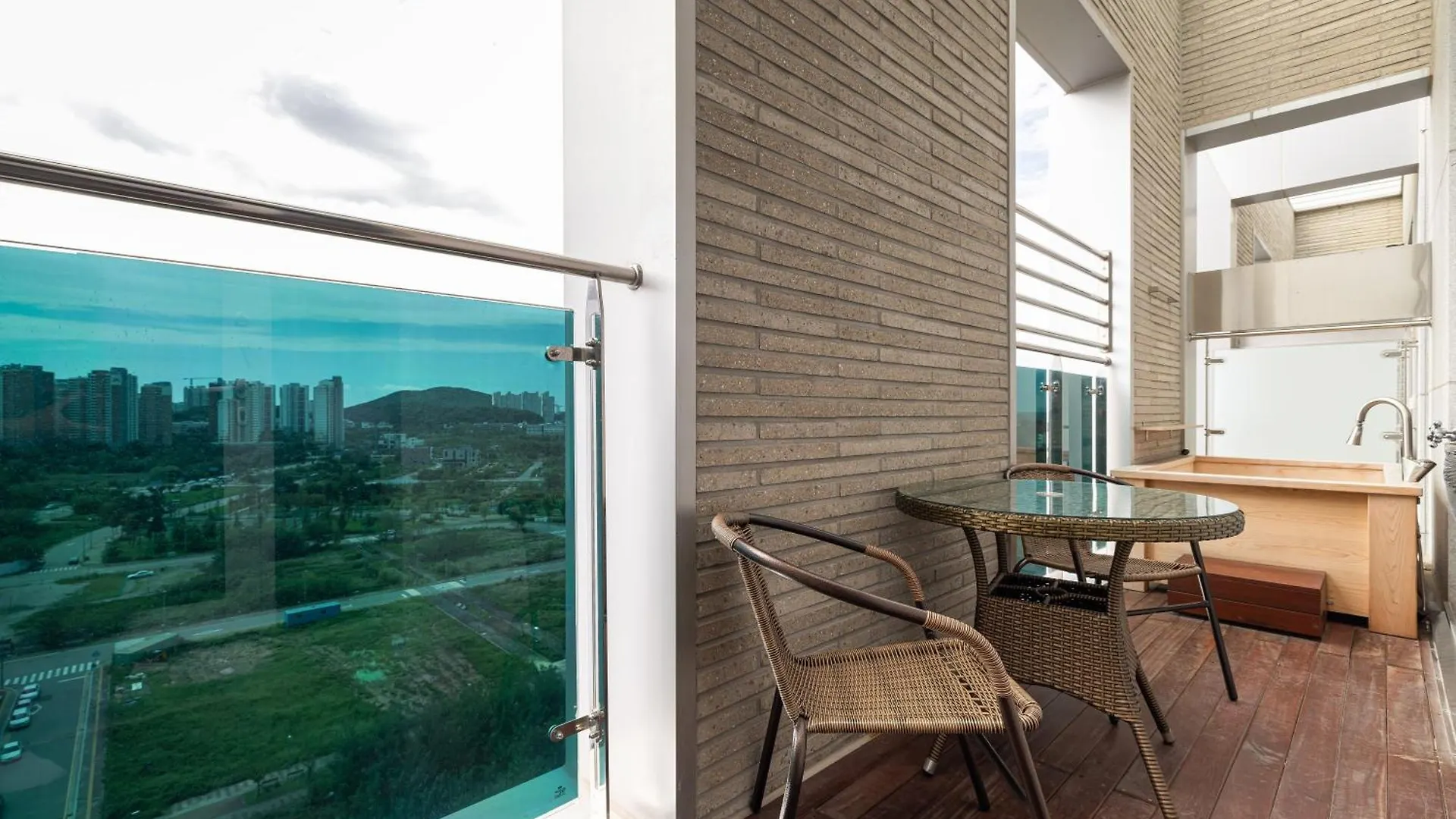 Ocean Park 9 Hotel Incheon South Korea