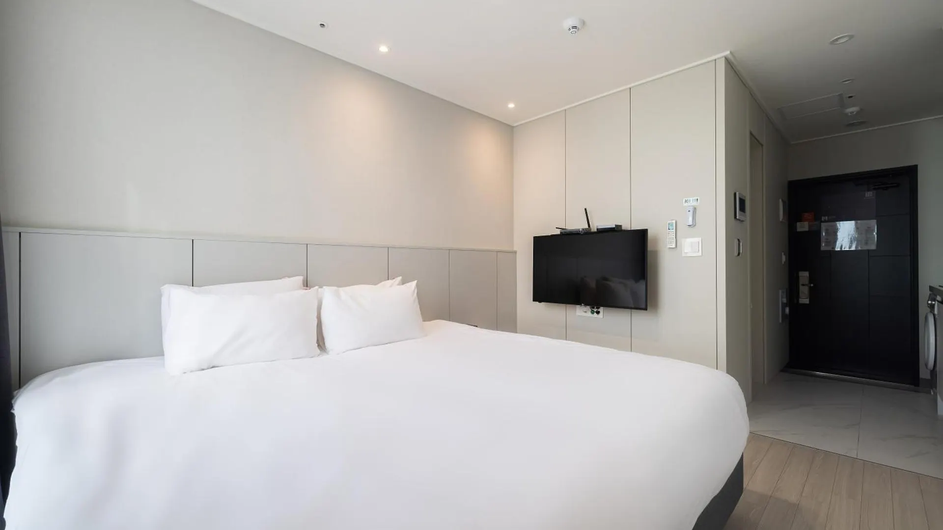 Ocean Park 9 Hotel Incheon 3*,